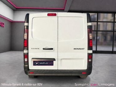 Renault trafic fourgon gn l1h1 3000 kg blue dci 130 grand confort tva recuperable - garantie 12 mois occasion simplicicar...