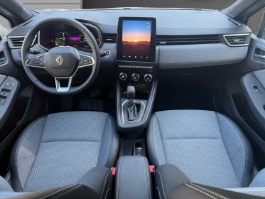 Renault clio v nouvelle e-tech full hybrid 145 pack techno jantes alu gps caméra de recul garantie constructeur occasion...