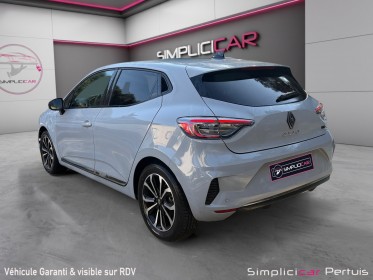 Renault clio v nouvelle e-tech full hybrid 145 pack techno jantes alu gps caméra de recul garantie constructeur occasion...