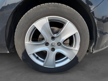 Renault clio iv estate clio  iv tce 120 energy intens edc - garantie 12 mois occasion simplicicar rouen simplicicar...