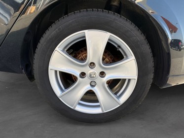 Renault clio iv estate clio  iv tce 120 energy intens edc - garantie 12 mois occasion simplicicar rouen simplicicar...