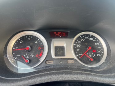 Renault clio iii dci 70 ch dynamique occasion simplicicar orgeval  simplicicar simplicibike france