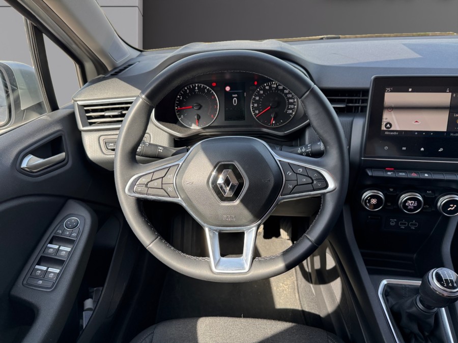 RENAULT d'occasion CLIO 1.0 TCE 100 INTENS de 2020 Orleans (45)﻿