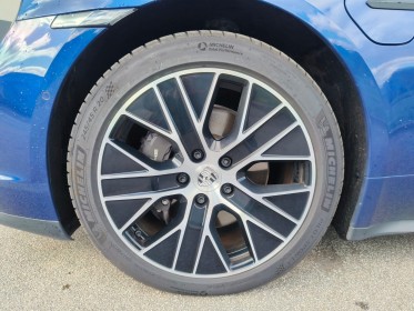 Porsche taycan 408ch - bleu gentiane - jantes taycan turbo - batterie performance plus occasion simplicicar rennes...