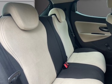 Lancia ypsilon 1.2 8v 69 ch stopstart gold garantie 12mois occasion montpellier (34) simplicicar simplicibike france