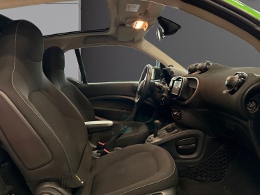 Smart fortwo coupe 82 ch electrique ba1 passion toit pano / clim / mirror link occasion simplicicar andrézieux simplicicar...