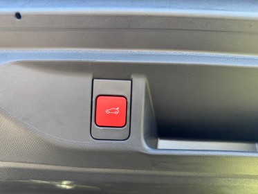 Ds ds 4 bluehdi 130 eat8 rivoli carplay/ mode de conduite/ hayon main libre/ garantie 12 mois europe occasion simplicicar...