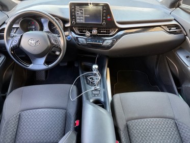Toyota c-hr hybride my23 1.8l dynamic occasion cannes (06) simplicicar simplicibike france