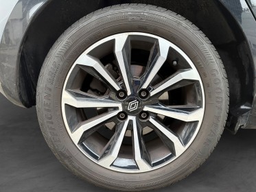 Renault clio v nouvelle tce 90 techno grand écran ,garantie 12 mois occasion simplicicar lyon nord simplicicar simplicibike...