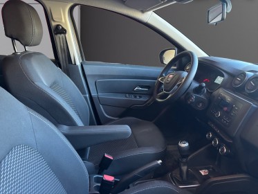 Dacia duster tce 150 fap 4x2 confort faible kilométrage garantie 12 mois occasion simplicicar pertuis  simplicicar...