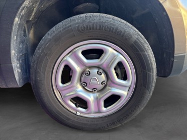 Dacia duster tce 150 fap 4x2 confort faible kilométrage garantie 12 mois occasion simplicicar pertuis  simplicicar...