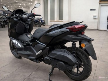 Xmax tech-max ligne akrapovic entretiens yamaha garantie 12 mois occasion simplicicar le raincy simplicicar simplicibike france