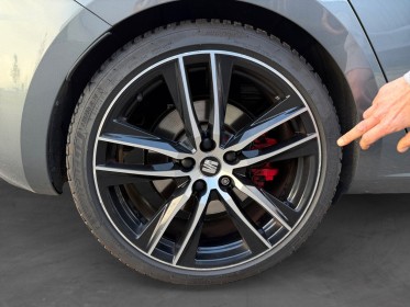 Seat leon 2.0 tsi 300 dsg6 cupra vidange boite carplay toit ouvrant sieges chauffants 12 mois garantie occasion simplicicar...