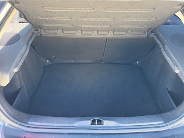 Citroen c4 coupe vtr 110ch 1er mains entretien complet garantie 12 mois occasion simplicicar marignane  simplicicar...