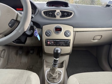 Renault clio iii 1.5 dci 105 luxe privilège occasion simplicicar lagny  simplicicar simplicibike france