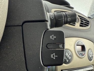 Renault clio iii 1.5 dci 105 luxe privilège occasion simplicicar lagny  simplicicar simplicibike france