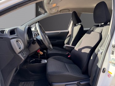 Toyota yaris lca 100 vvt-i dynamic cvt garantie 12 mois occasion simplicicar lyon nord simplicicar simplicibike france