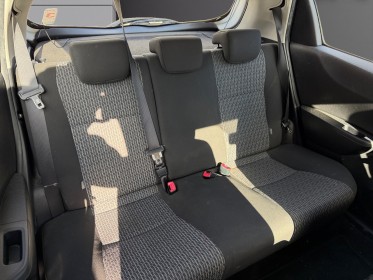 Toyota yaris lca 100 vvt-i dynamic cvt garantie 12 mois occasion simplicicar lyon nord simplicicar simplicibike france