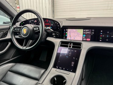 Porsche taycan 4s 571 ch batterie performance plus - pasm/pscb/bose - toit  pano - garantie 12 mois occasion simplicicar lyon...
