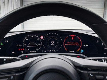 Porsche taycan 4s 571 ch batterie performance plus - pasm/pscb/bose - toit  pano - garantie 12 mois occasion simplicicar lyon...