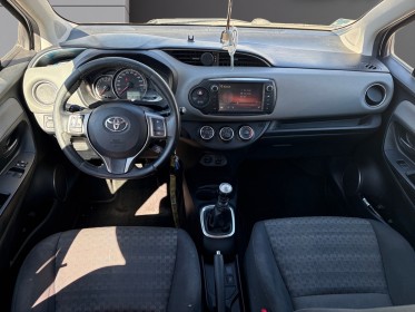 Toyota yaris lca 2016 100 vvt-i design / climatisation / camÉra occasion simplicicar salon de provence simplicicar...