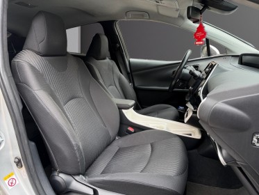 Toyota prius business dynamic business entretien exclusif toyota caméra de recul sièges chauffants garantie 12 mois...