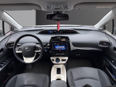 Toyota prius business dynamic business entretien exclusif toyota caméra de recul sièges chauffants garantie 12 mois...