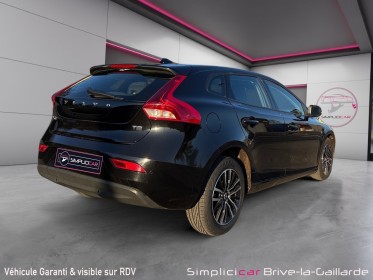 Volvo v40 t2 122 momentum garantie 12 mois occasion simplicicar brive la gaillarde  simplicicar simplicibike france