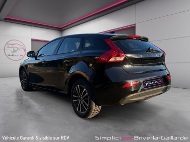 Volvo v40 t2 122 momentum garantie 12 mois occasion simplicicar brive la gaillarde  simplicicar simplicibike france