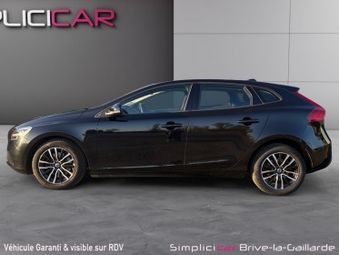 Volvo v40 t2 122 momentum garantie 12 mois occasion simplicicar brive la gaillarde  simplicicar simplicibike france