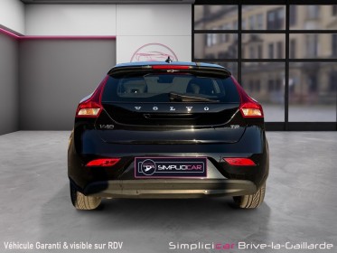 Volvo v40 t2 122 momentum garantie 12 mois occasion simplicicar brive la gaillarde  simplicicar simplicibike france