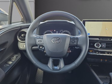 Toyota c-hr hybride my23 1.8l design 122 ch cvt caméra de recul révisée garantie toyota 12 mois hayon electrique occasion...