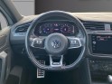 Volkswagen tiguan 2.0 tdi 150 dsg7 black r-line toit ouvrant caméra de recul dcc garantie 12 mois occasion barberey...