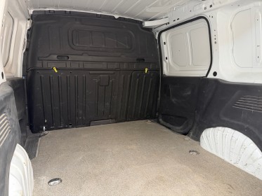 Peugeot partner  1.5 bluehdi 130 eat8 m 650 kg  très bon état tva récupérable garantie 12 mois occasion simplicicar...