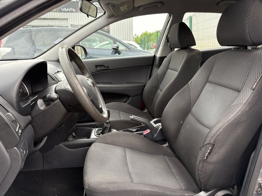 HYUNDAI d'occasion I30 1.6 CRDI 90 PACK EVIDENCE BLUE DRIVE de 2011