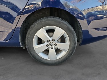 Skoda fabia combi 1.2 tsi 90 ch greentec ambition occasion osny simplicicar simplicibike france