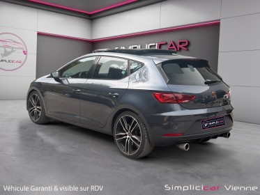 Seat leon 2.0 tsi 290 dsg7 cupra toit ouvrant garantie 12 mois occasion simplicicar vienne simplicicar simplicibike france