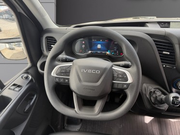Iveco daily 176ch 35s18 habillage bois intérieur tva récupérable occasion simplicicar toulouse sud simplicicar...