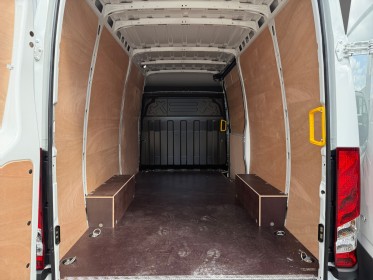 Iveco daily 176ch 35s18 habillage bois intérieur tva récupérable occasion simplicicar toulouse sud simplicicar...