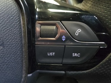 Peugeot 2008 130 eat8 gt carplay attelage première main entretien peugeot garantie 12 mois occasion simplicicar saint-jean...