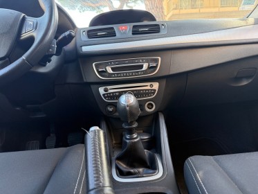 Renault megane iii berline dci 130 fap eco2 expression euro 5 occasion cannes (06) simplicicar simplicibike france