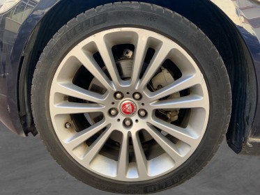 Jaguar xf xf 2.0 d - 180 ch bva awd prestige très bon état toit ouvrant garantie 12 mois occasion simplicicar le raincy...