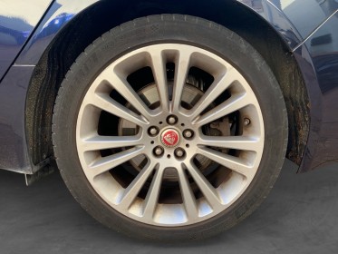 Jaguar xf xf 2.0 d - 180 ch bva awd prestige très bon état toit ouvrant garantie 12 mois occasion simplicicar le raincy...