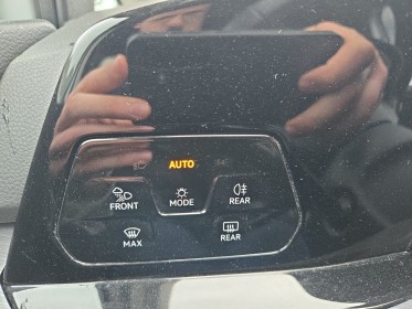 Volkswagen golf 2.0 tdi scr 150 dsg7 style 1st / suivi vw / sièges chauffants tissu/alcantara occasion simplicicar lille ...