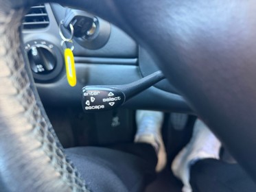 Porsche 911 carrera coupe 996 3.6i targa cuir etandu toit ouvrant bose surround sound-system regulateur psm suivi complet......