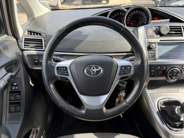 Toyota verso lca business 112ch 1.6 d-4d 7pl skyview - garantie 12 mois occasion simplicicar brest simplicicar simplicibike...
