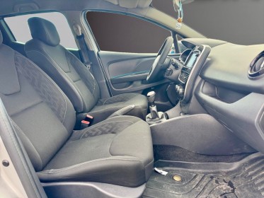 Renault clio iv tce 90 e6c limited garantie 12 mois occasion simplicicar limoges  simplicicar simplicibike france