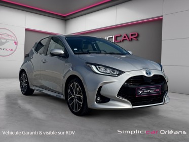 Toyota yaris hybride my21 iconic 116ch carplay toit pano radars av/ar caméra ar garantie 12 mois occasion simplicicar...