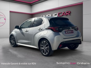 Toyota yaris hybride my21 iconic 116ch carplay toit pano radars av/ar caméra ar garantie 12 mois occasion simplicicar...