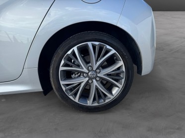 Toyota yaris hybride my21 iconic 116ch carplay toit pano radars av/ar caméra ar garantie 12 mois occasion simplicicar...